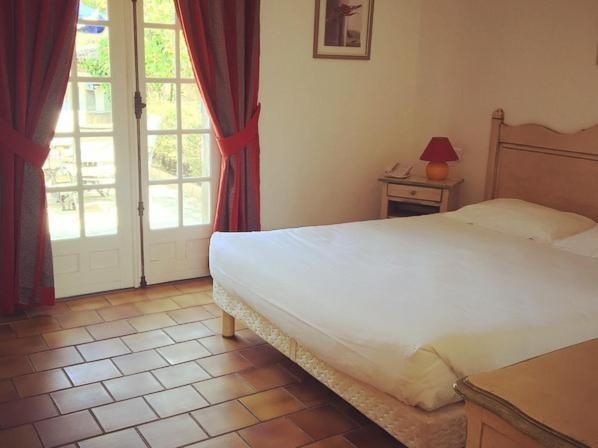 Hotel Jas Neuf Sainte-Maxime Room photo