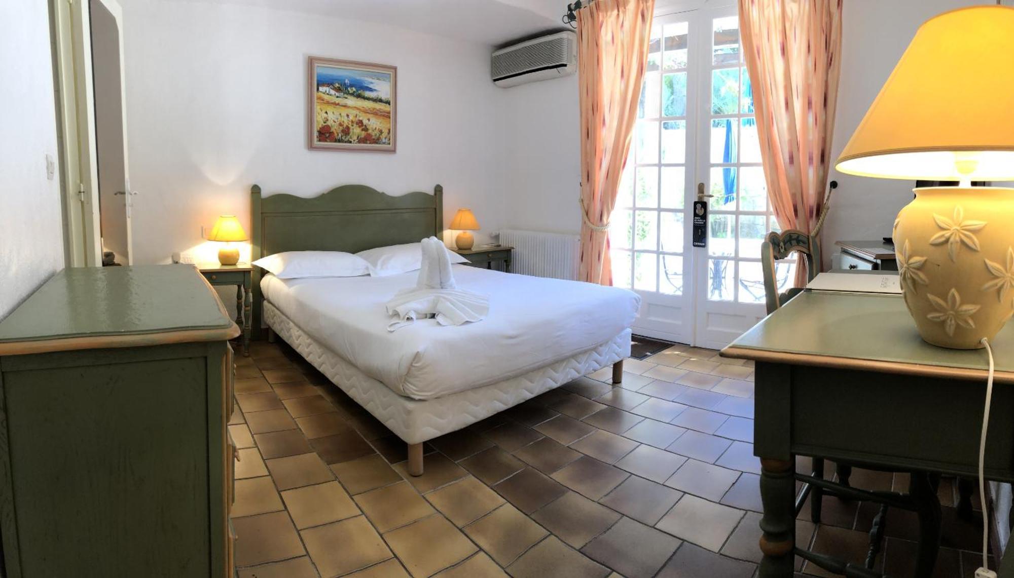 Hotel Jas Neuf Sainte-Maxime Exterior photo